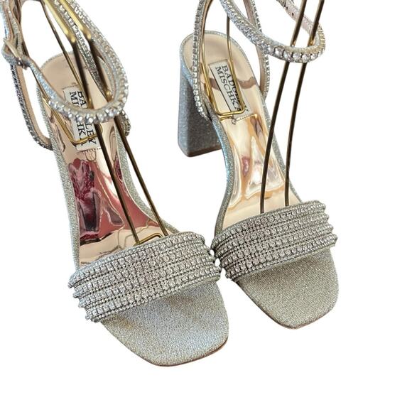 Badgley Mischka Becca Jeweled Dressy Block Heel Sandals NEW Size 6.5 - Picture 8 of 12